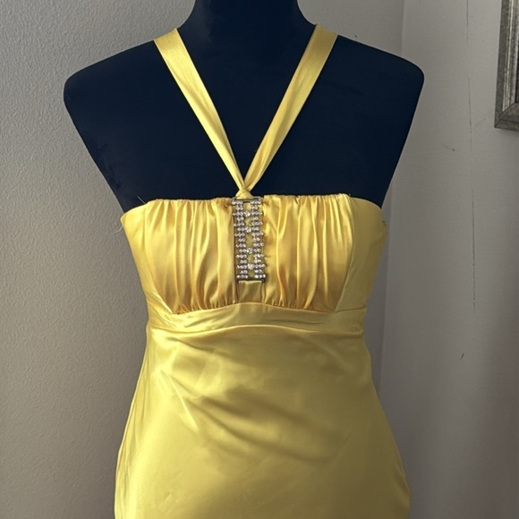 Jessica McClintock for Gunners Sax yellow halter crossed back satin long dress 3 - Picture 2 of 9